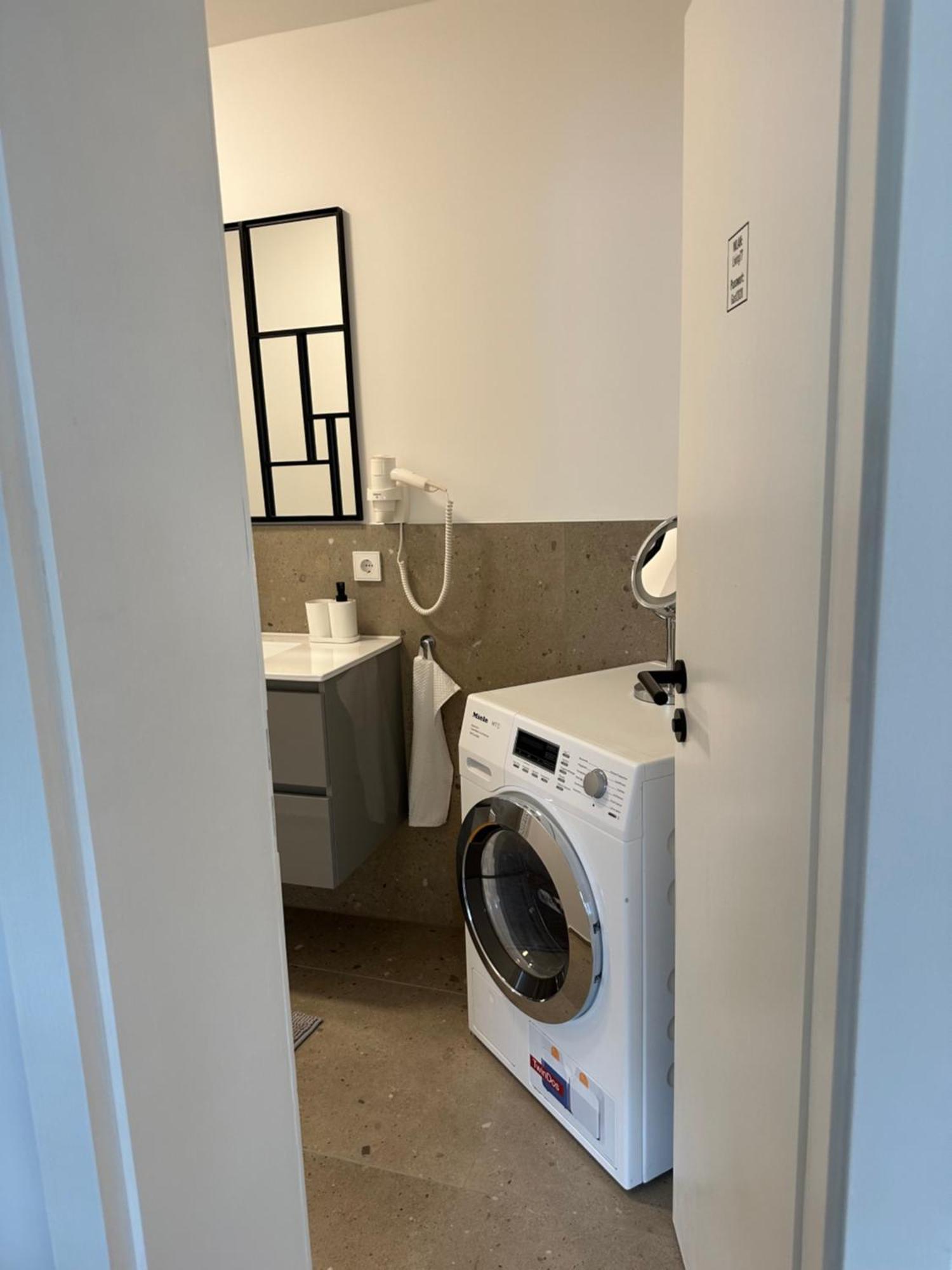 Living 77 Apartment Fulda Bagian luar foto